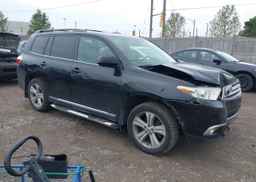 2011 TOYOTA HIGHLANDER SE