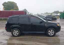 2009 MITSUBISHI outlander