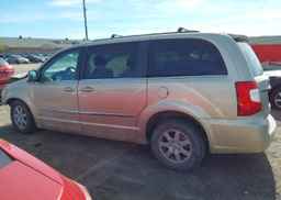 2011 CHRYSLER TOWN & COUNTRY TOURING
