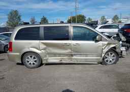 2011 CHRYSLER TOWN & COUNTRY TOURING