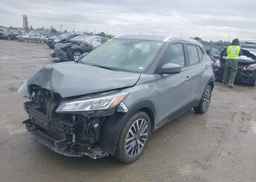 2025 NISSAN KICKS PLAY SV