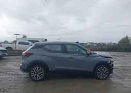 2025 NISSAN KICKS PLAY SV