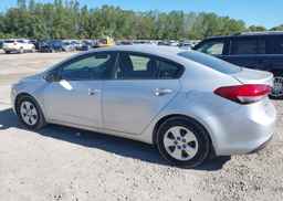 2017 KIA FORTE EX