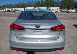 2017 KIA FORTE EX