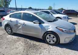 2017 KIA FORTE EX