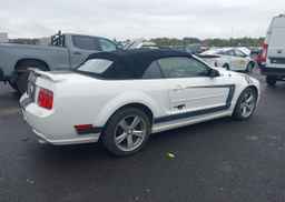2005 FORD MUSTANG GT