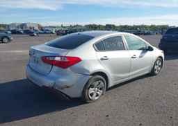2015 KIA FORTE 1.8L LX