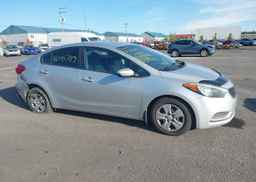 2015 KIA FORTE 1.8L LX