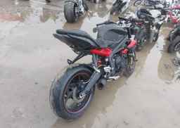 2013 TRIUMPH MOTORCYCLE STREET TRIPLE R