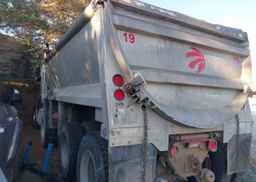 2005 PETERBILT 378