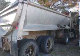 2005 PETERBILT 378