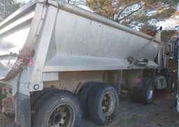2005 PETERBILT 378