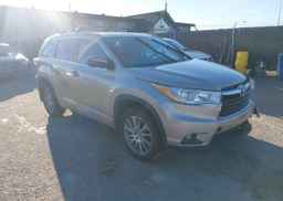 2014 TOYOTA highlander xle