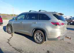 2014 TOYOTA highlander xle