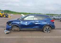 2019 NISSAN KICKS S