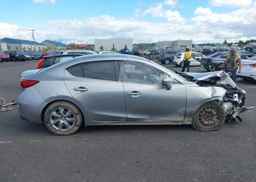 2015 MAZDA MAZDA3 GS