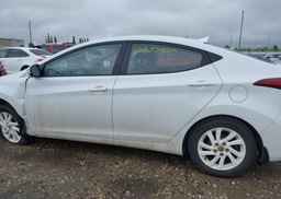 2015 HYUNDAI ELANTRA GL