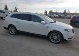 2014 LINCOLN MKT