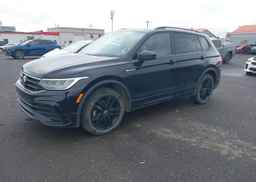 2022 VOLKSWAGEN TIGUAN SE R-LINE BLACK