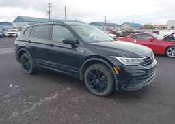 2022 VOLKSWAGEN TIGUAN SE R-LINE BLACK
