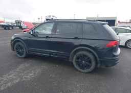 2022 VOLKSWAGEN TIGUAN SE R-LINE BLACK