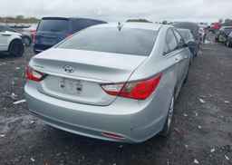 2012 HYUNDAI SONATA GLS