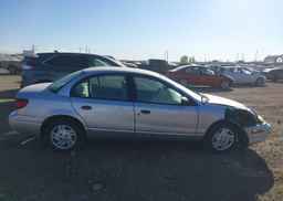 2002 SATURN SL