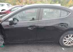 2017 MAZDA MAZDA3