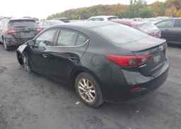2017 MAZDA MAZDA3