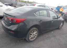 2017 MAZDA MAZDA3