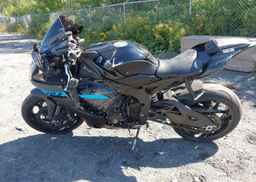 2024 YAMAHA YZF R1