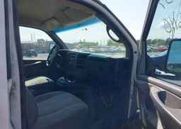 2012 GMC SAVANA CUTAWAY STANDARD