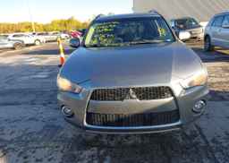 2013 MITSUBISHI OUTLANDER LS