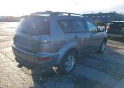 2013 MITSUBISHI OUTLANDER LS