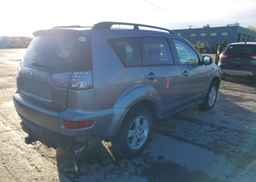 2013 MITSUBISHI OUTLANDER LS