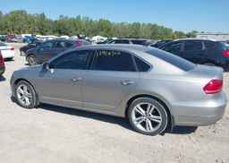 2013 VOLKSWAGEN PASSAT SEL