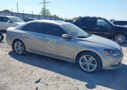 2013 VOLKSWAGEN PASSAT SEL