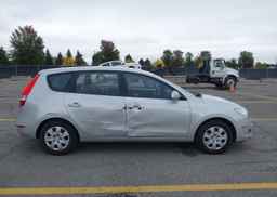 2011 HYUNDAI ELANTRA