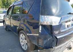 2011 MITSUBISHI OUTLANDER XLS