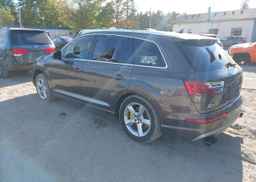 2017 AUDI Q7 3.0T KOMFORT