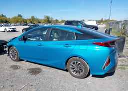 2022 TOYOTA PRIUS PRIME LE