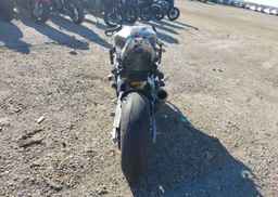 2022 APRILIA RSV4 1100