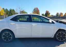2017 TOYOTA COROLLA SE