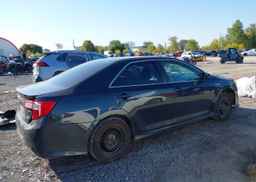 2014 TOYOTA CAMRY HYBRID SE