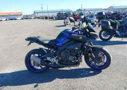 2018 YAMAHA MT-10