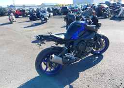2018 YAMAHA MT-10