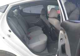 2013 HYUNDAI ELANTRA GL