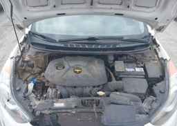 2013 HYUNDAI ELANTRA GL