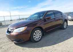 2013 CHRYSLER 200 LX