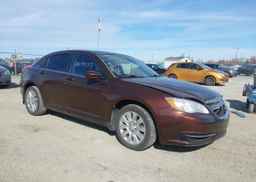 2013 CHRYSLER 200 LX